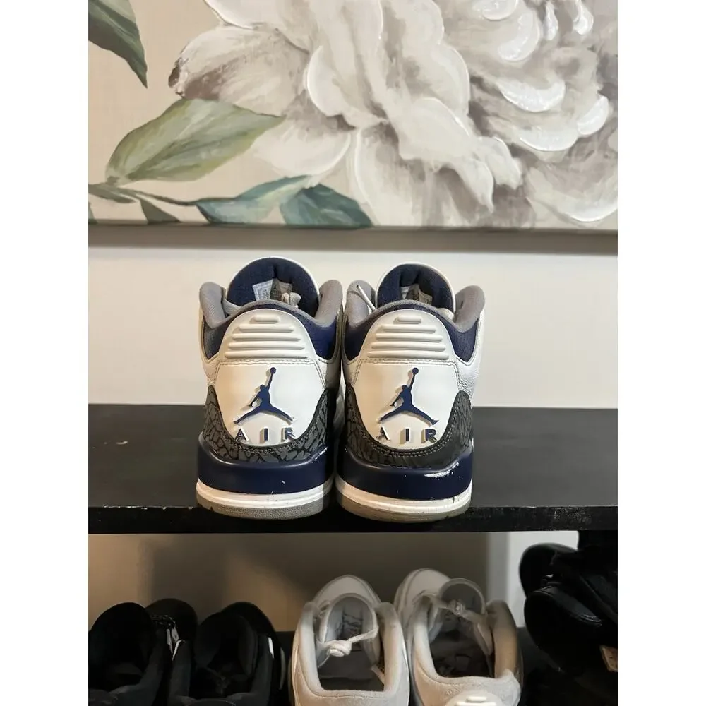Size 9.5- Air Jordan 3 Retro Midnight Navy CT8532-140